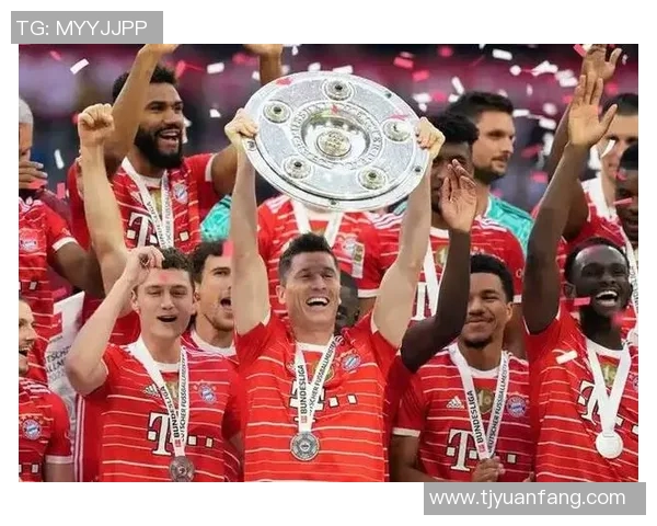 拜仁慕尼黑大胜法兰克福，稳坐积分榜榜首位置